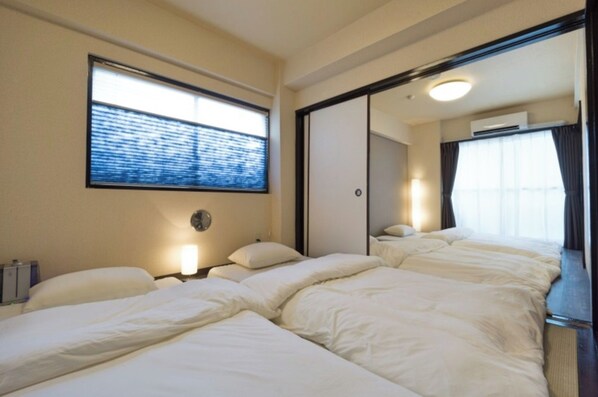 1 bedroom, desk, iron/ironing board, free WiFi