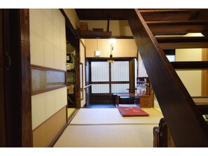 Interior - Tokyo downtown activity / Taito-ku Tokyo (Taito-ku)