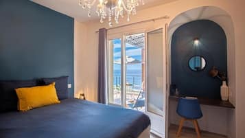 Appartement Standard, patio, vue mer | 2 chambres, fer et planche à repasser, Wi-Fi gratuit, draps fournis