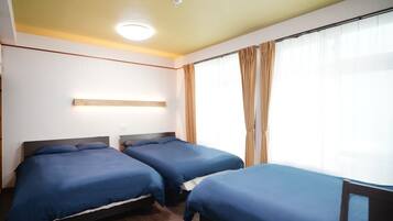 3 chambres, bureau, Wi-Fi gratuit, draps fournis