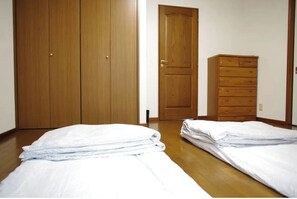 3 bedrooms, desk, iron/ironing board, free WiFi - Gust House / Adachi-ku Tokyo (Adachi-ku)