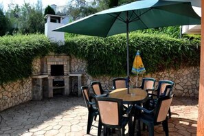 Villa | Speisen im Freien