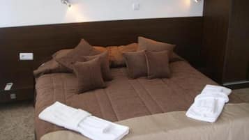 Villa | 3 bedrooms, iron/ironing board, free WiFi, bed sheets