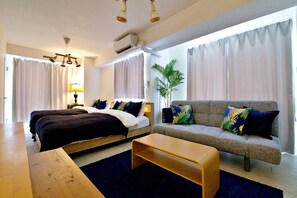 1 slaapkamer, een strijkplank/strijkijzer, gratis wifi, beddengoed