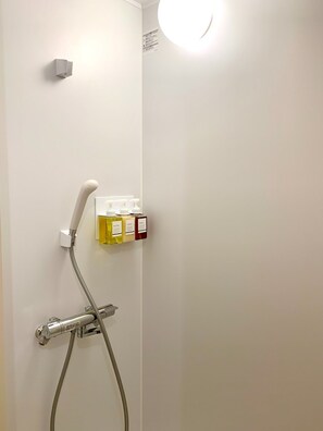 Hårtørrer, håndklæder