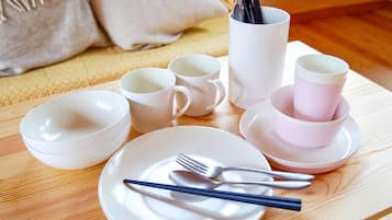 Alimentos y bebidas