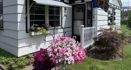 Parkside ranch on deadend street in North winton Village