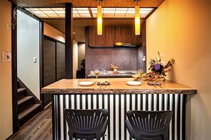 Interior - A luxurious building for rent at the openair rock / Kyoto Kyōto (Kyoto)