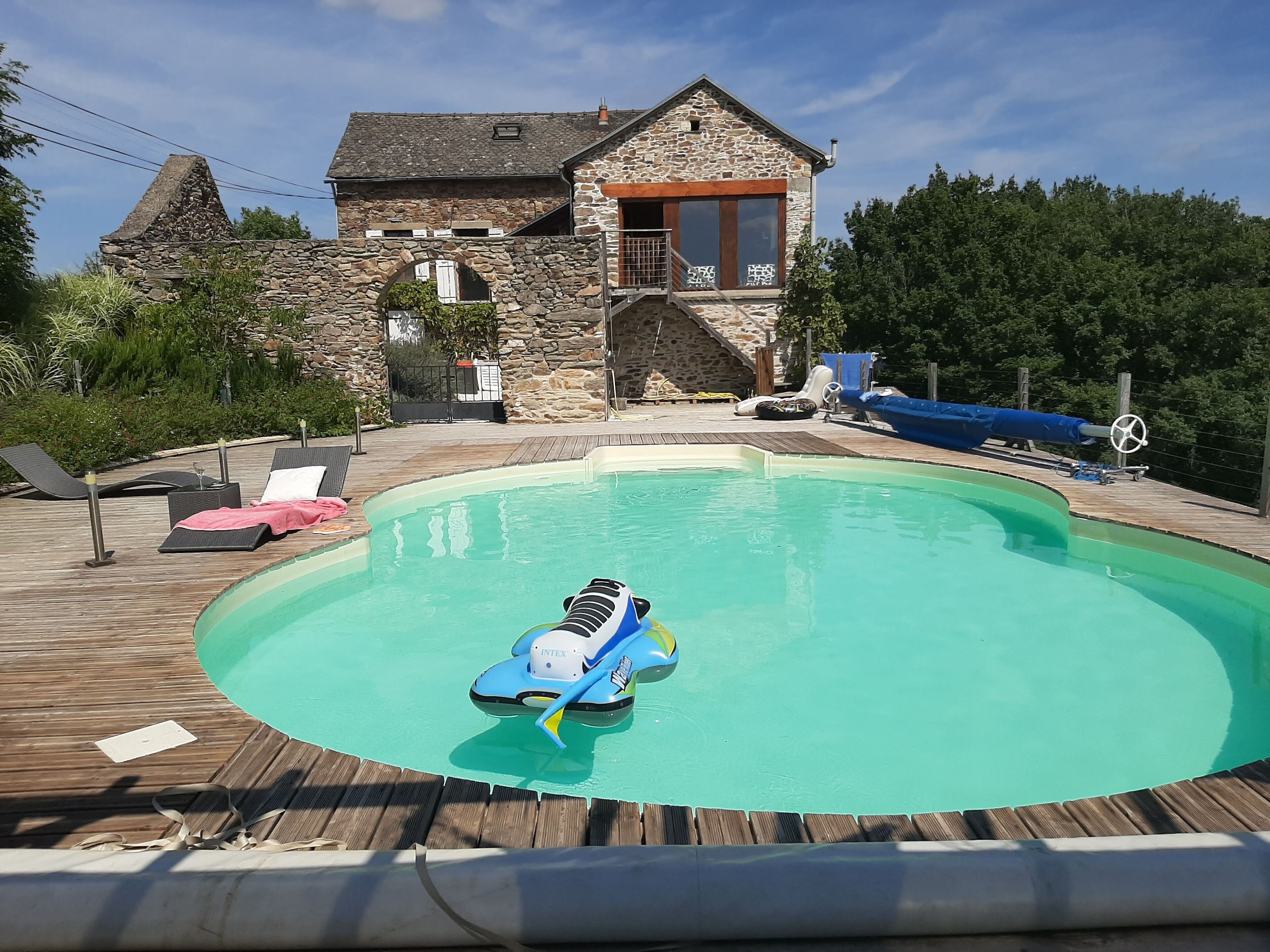 Piscine extérieure, piscine chauffée