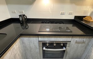 Coffee/tea maker, fridge, microwave, oven - Aparts4Days 1-Bedroom Loft in Downtown Miraflores Near the Malecón (Miraflores)