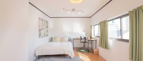 5 chambres, bureau, Wi-Fi gratuit, draps fournis