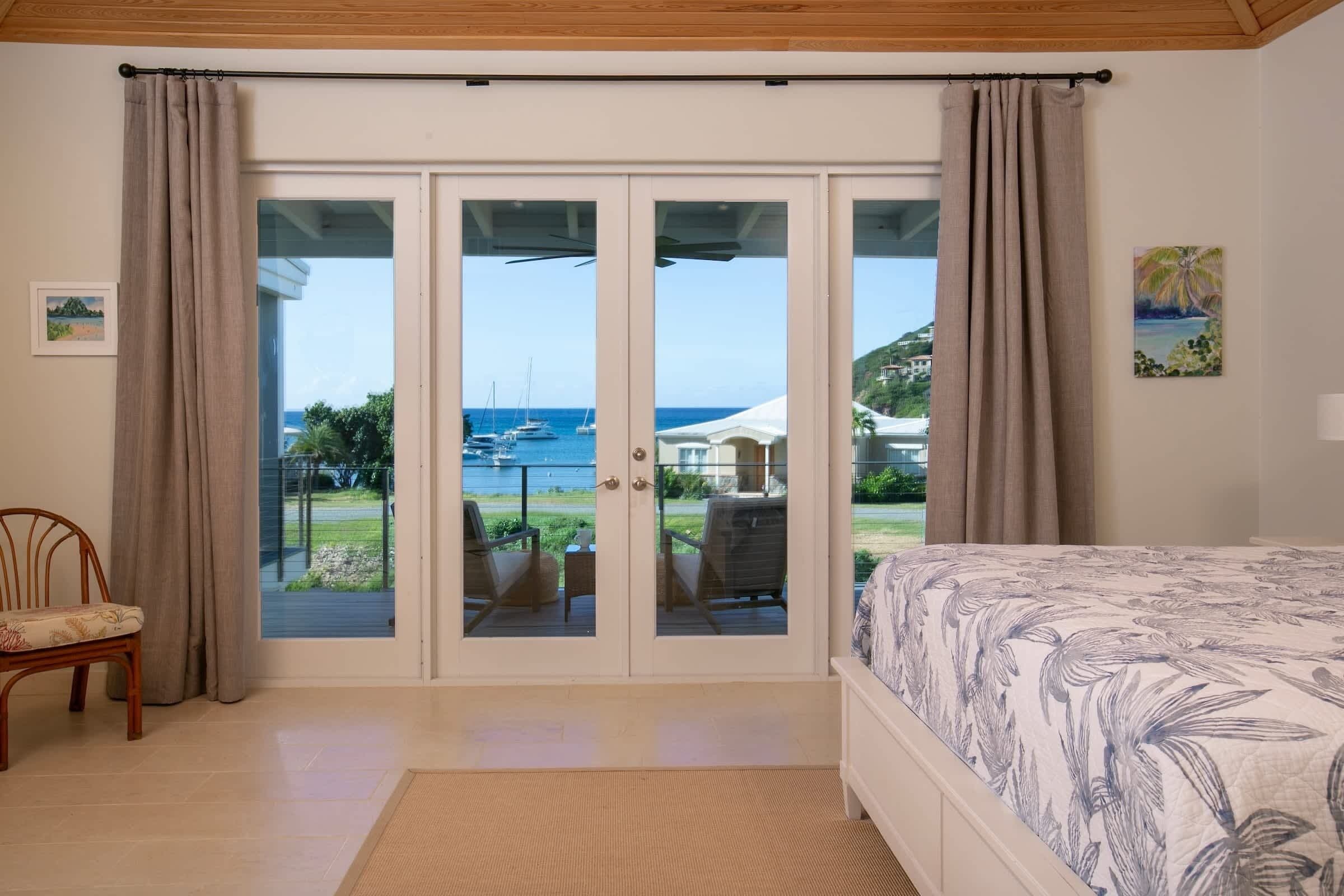 3 bedrooms, desk, iron/ironing board, WiFi