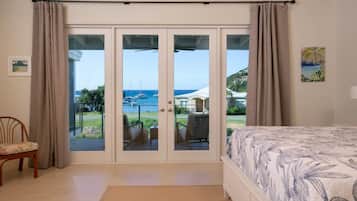 3 bedrooms, desk, iron/ironing board, WiFi