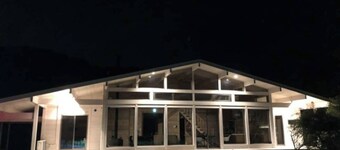 Newly built Finnish log house with twinkling starsPolar House Nishi Karuizawa / Kitasaku-gun Nagano