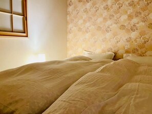 3 bedrooms, desk, iron/ironing board, free WiFi - Shirakawa Seiryuan bette is located along the Shirakawa River and is a 100yearold Kyoto townhouse / Kyoto Kyōto (Kyoto)