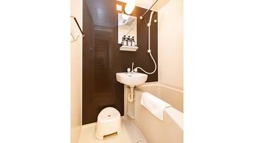 Kostenlose Toilettenartikel, Haartrockner, Handtücher