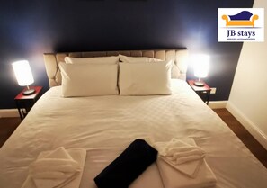 บ้านพัก | 4 ห้องนอน, เตารีด/โต๊ะรีดผ้า, Wi-Fi ฟรี, ผ้าปูที่นอน