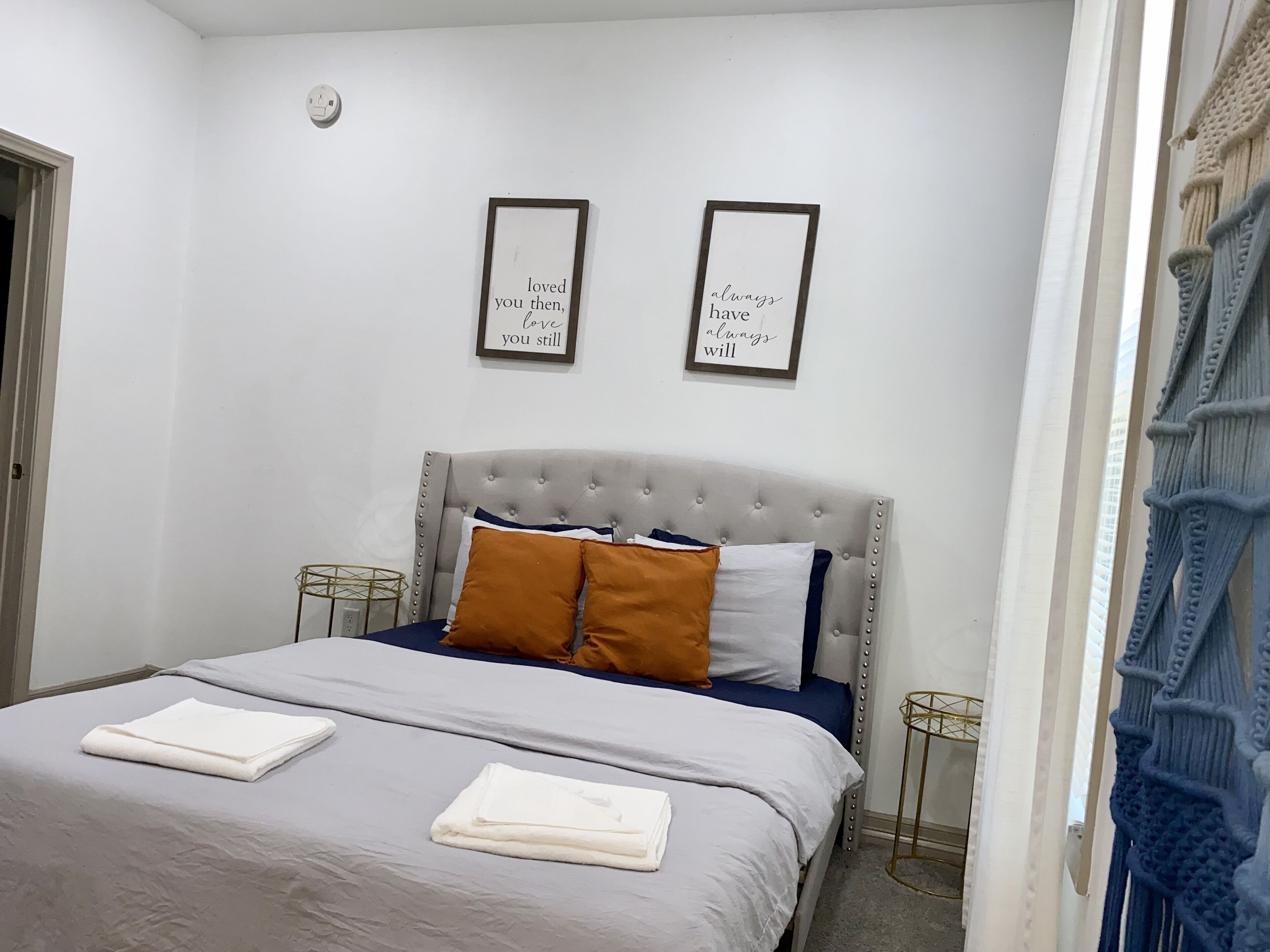 Remodeled Jacuzzi Oasis 🏙 Early Check In🏙 Sleeps 6