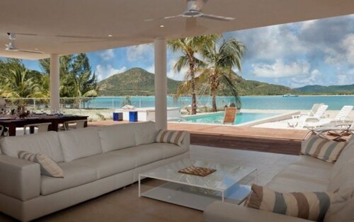 ABSOLUTE BEACH - Just a fews step to the beach