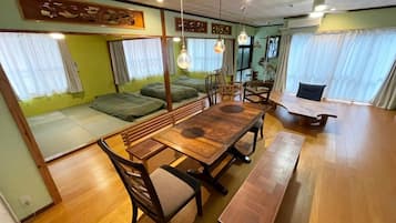2 quartos, Wi-Fi de cortesia, roupa de cama