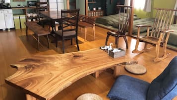 2 habitaciones, wifi gratis y ropa de cama