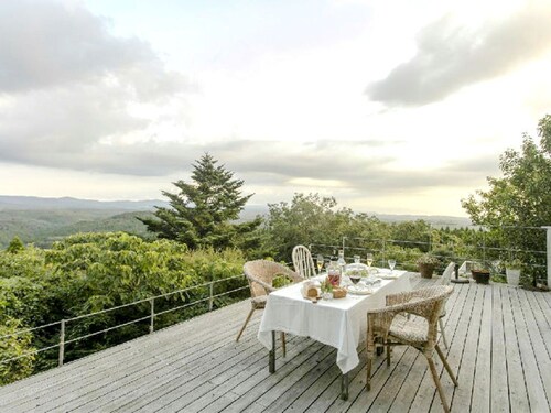 Flowing from the source A completely private res / Kirishima Kagoshima