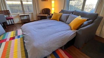 1 chambre, bureau, fer et planche à repasser, Wi-Fi