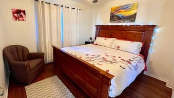 1 soverom, skrivebord, strykejern/-brett og wi-fi