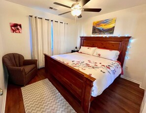 1 habitación, escritorio, tabla de planchar con plancha y wifi 