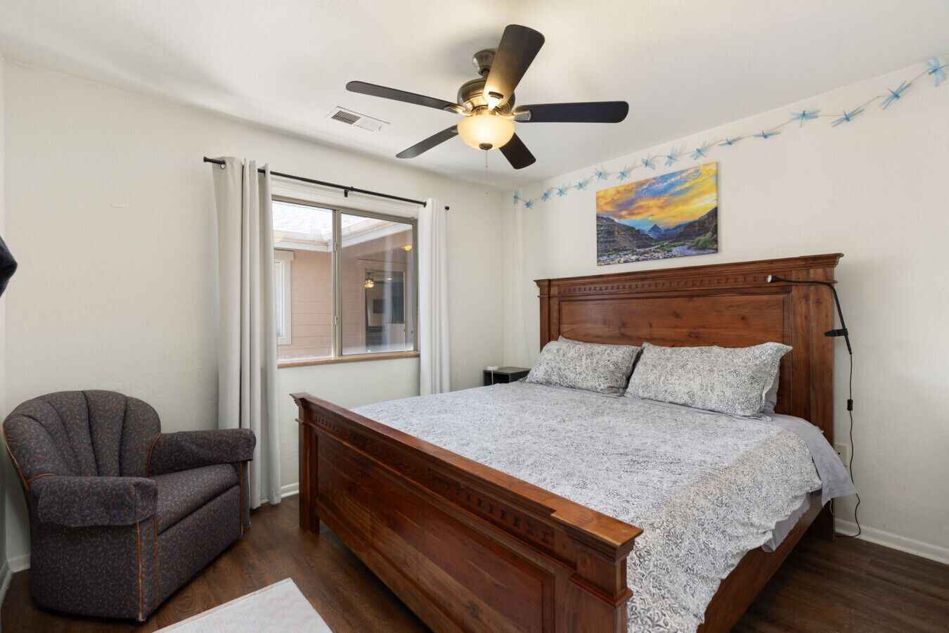 1 bedroom, desk, iron/ironing board, WiFi