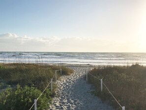 Beach nearby, sun-loungers, beach towels