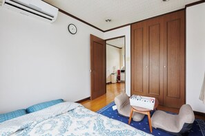 1 habitación, escritorio, wifi gratis y ropa de cama 