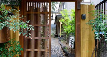 Asakusa ChakaChartered detached house behind Sens / Taito-ku Tokyo