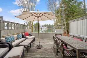 Outdoor dining - End-unit Lakefront 2BR, 2BA renovated  (Bethany Beach)