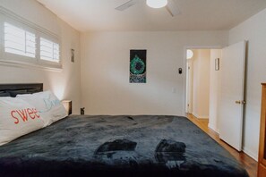 4 chambres, fer et planche à repasser, Wi-Fi gratuit, draps fournis