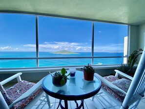 Dining - Exquisite Paradise View Condo (St Thomas)
