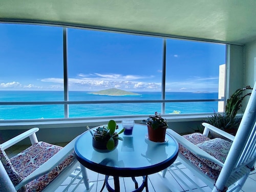 Exquisite Paradise View Condo