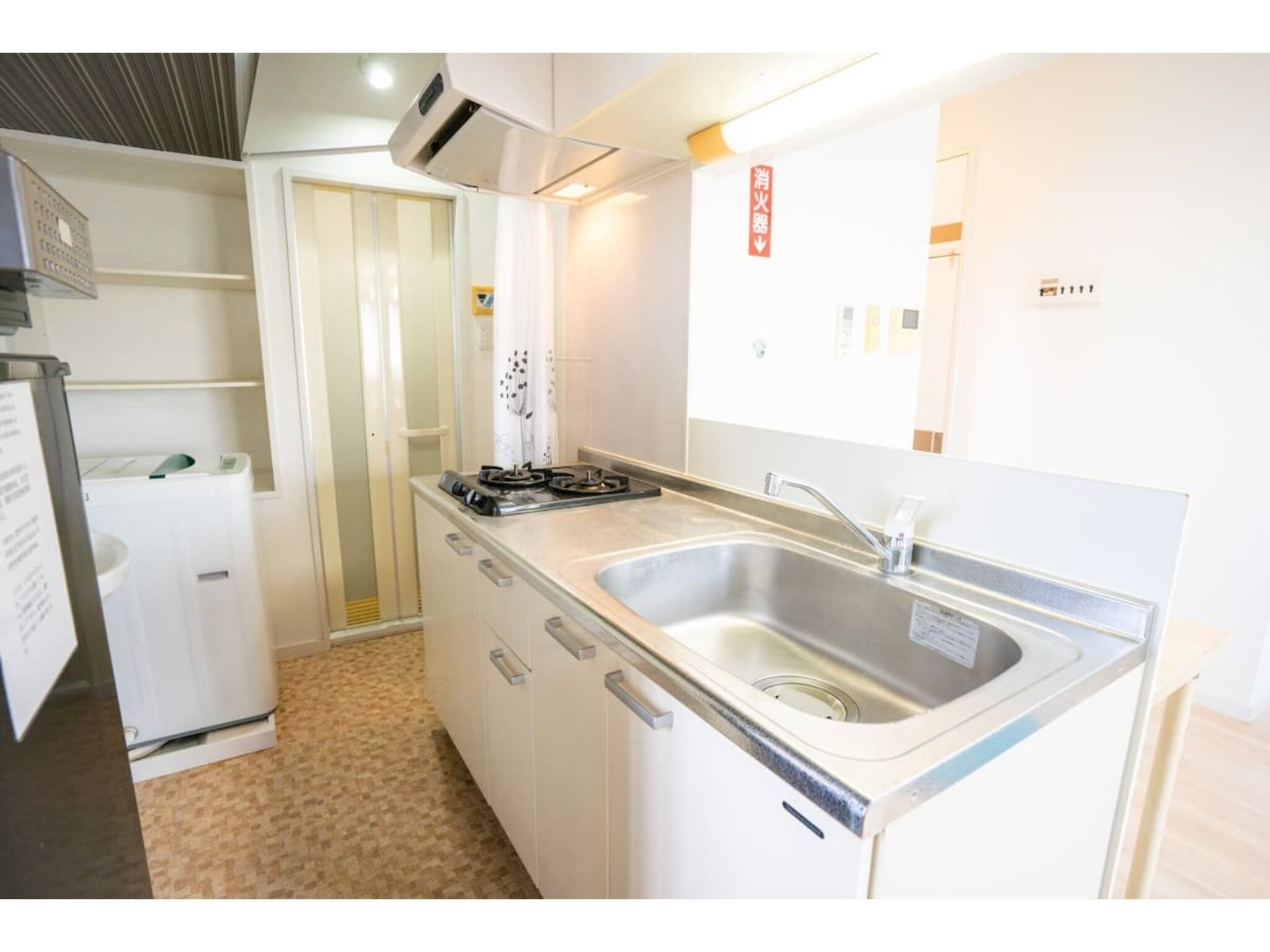 Fridge, microwave, stovetop, cookware/dishes/utensils