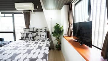 1 bedroom, desk, free WiFi, bed sheets