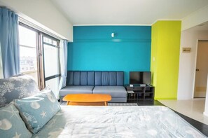 1 bedroom, desk, free WiFi, bed sheets