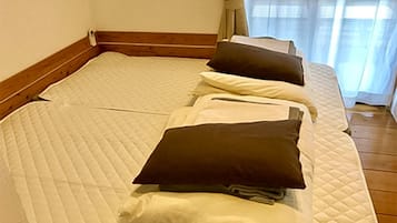 2 bedrooms, desk, free WiFi, bed sheets