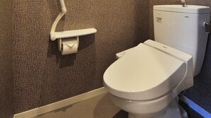 Hair dryer, towels - Standard Room 101 - 101 / Osaka Ōsaka (Osaka)