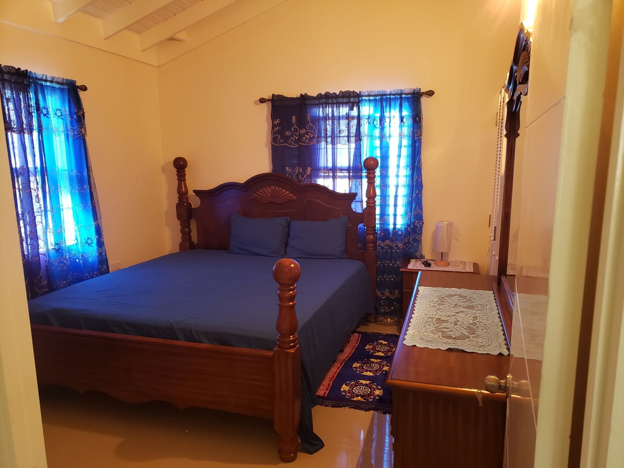 3 bedrooms, iron/ironing board, free WiFi, bed sheets