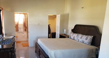 This is a three bedrooms three bathrooms house that is fully furnihsed