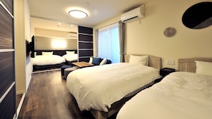 1 bedroom, desk, free WiFi, bed sheets