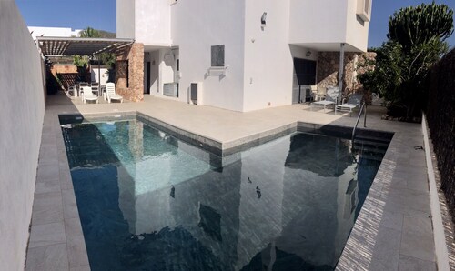 House with 3 bedrooms and 3 bathrooms, private pool, large solarium in Rodalquilar