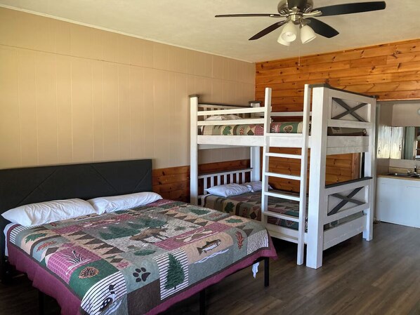 1 bedroom, WiFi, bed sheets