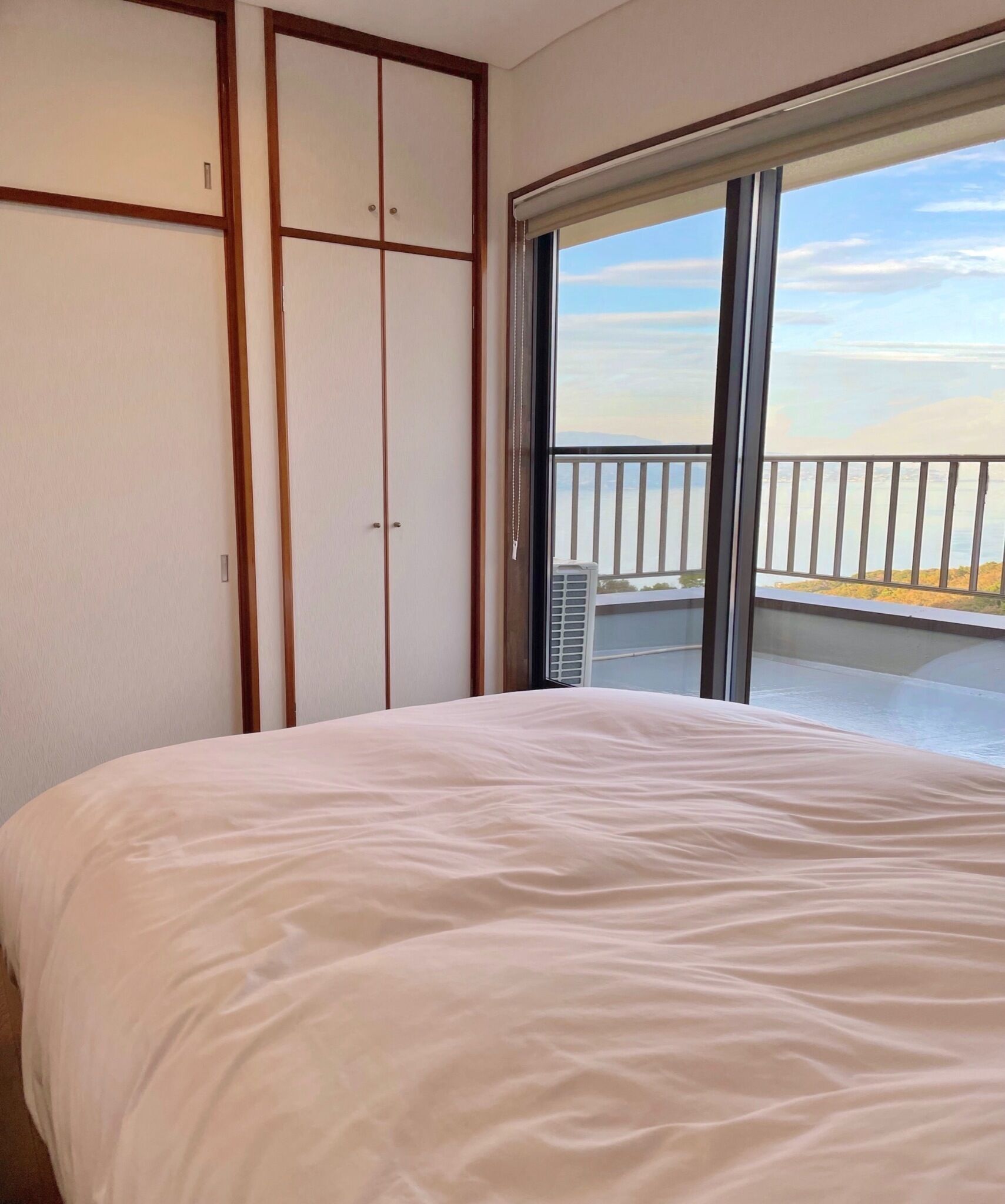 3 室のベッドルーム、デスク、WiFi (無料)、ベッドシーツ