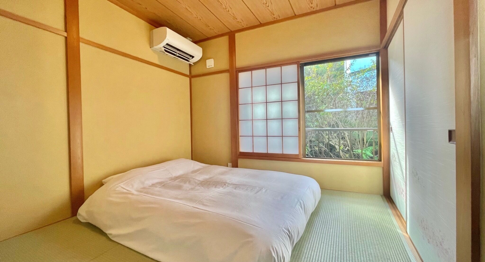 3 bedrooms, desk, free WiFi, bed sheets