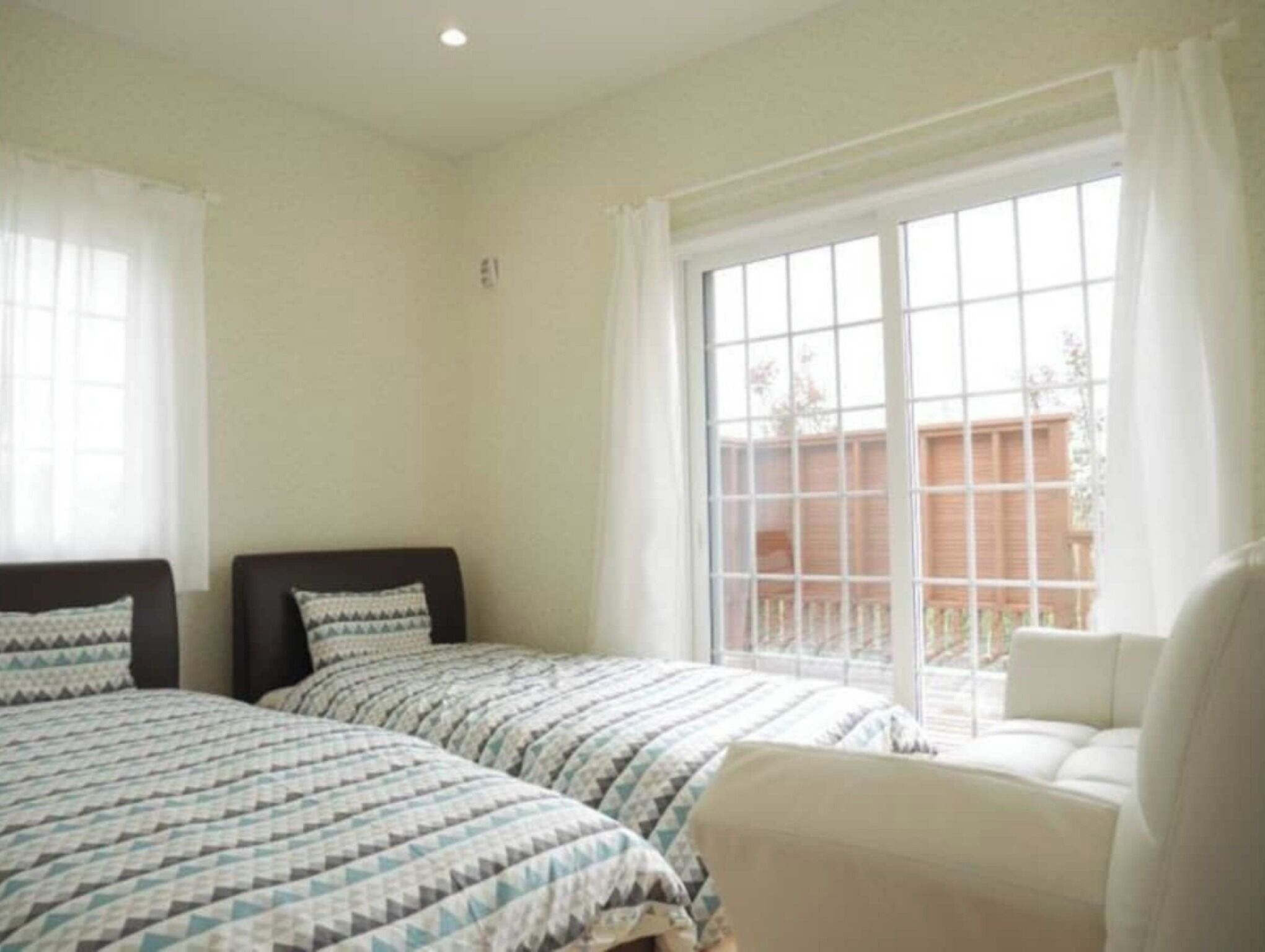 3 bedrooms, desk, free WiFi, bed sheets